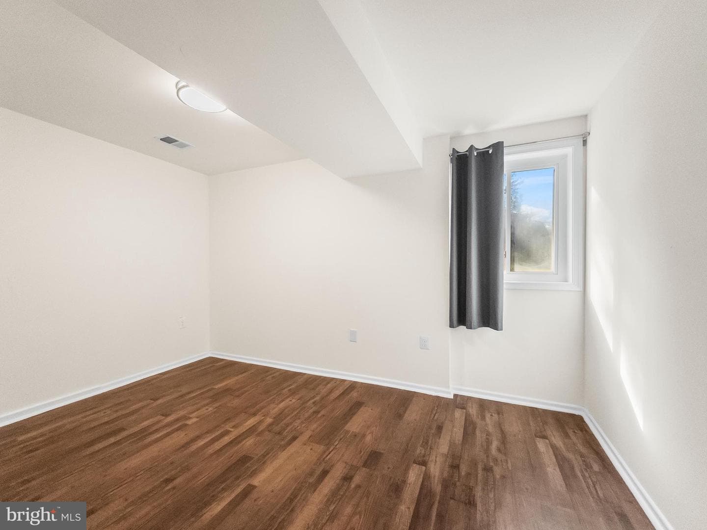 10100 Le Fevre Drive photo 17