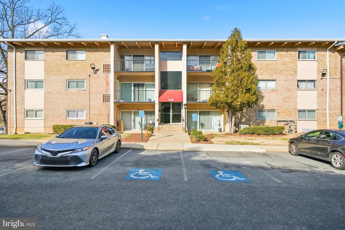 7609 Fontainebleau Drive #2206 photo 1