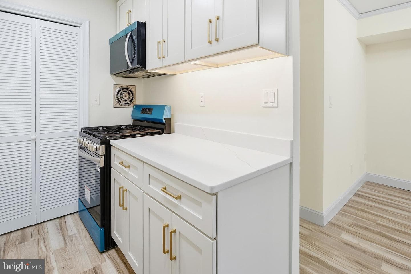 7609 Fontainebleau Drive #2206 photo 19