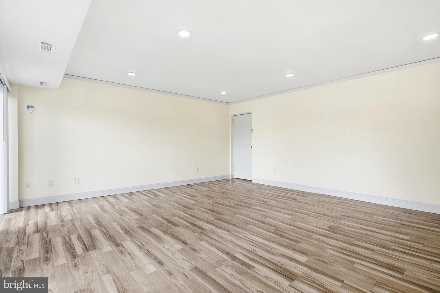 7609 Fontainebleau Drive #2206 photo 9