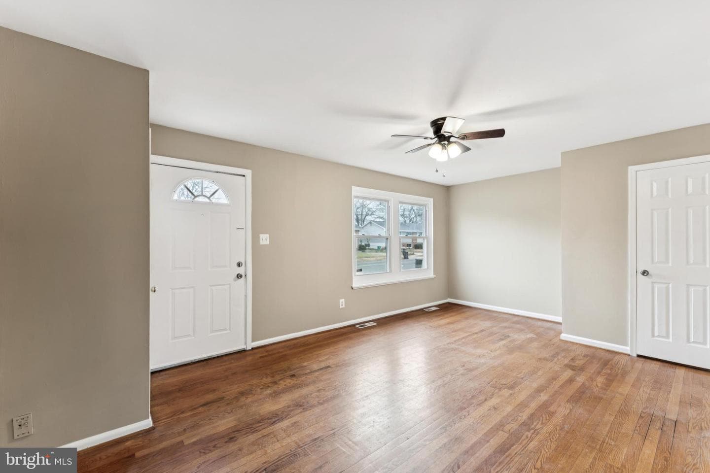 1022 Carrington Avenue photo 3