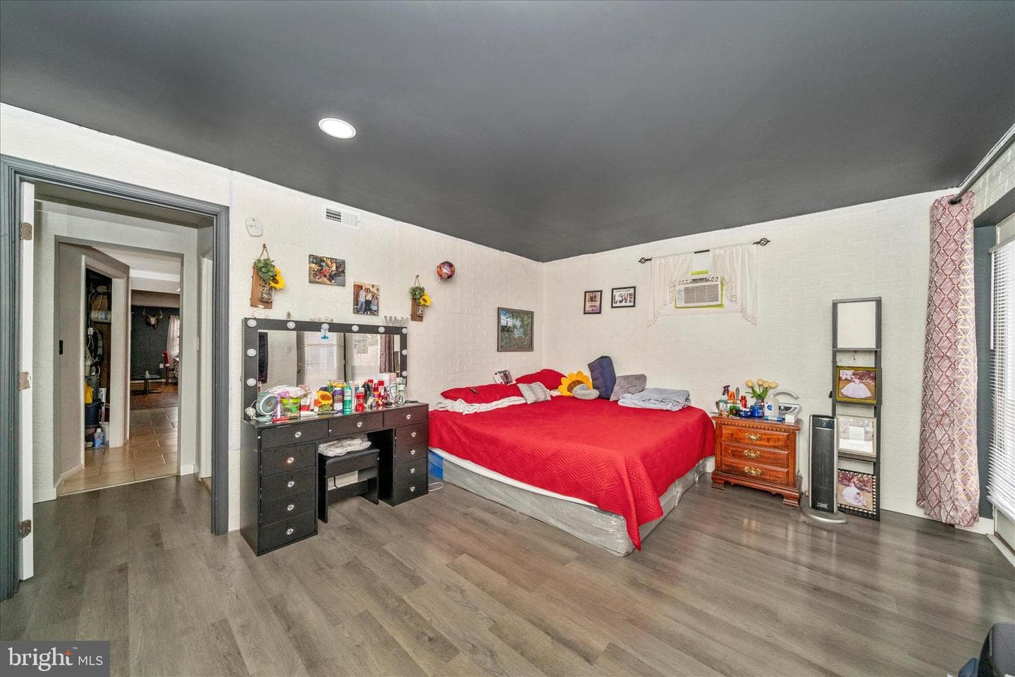 5821 Mentana Street photo 34