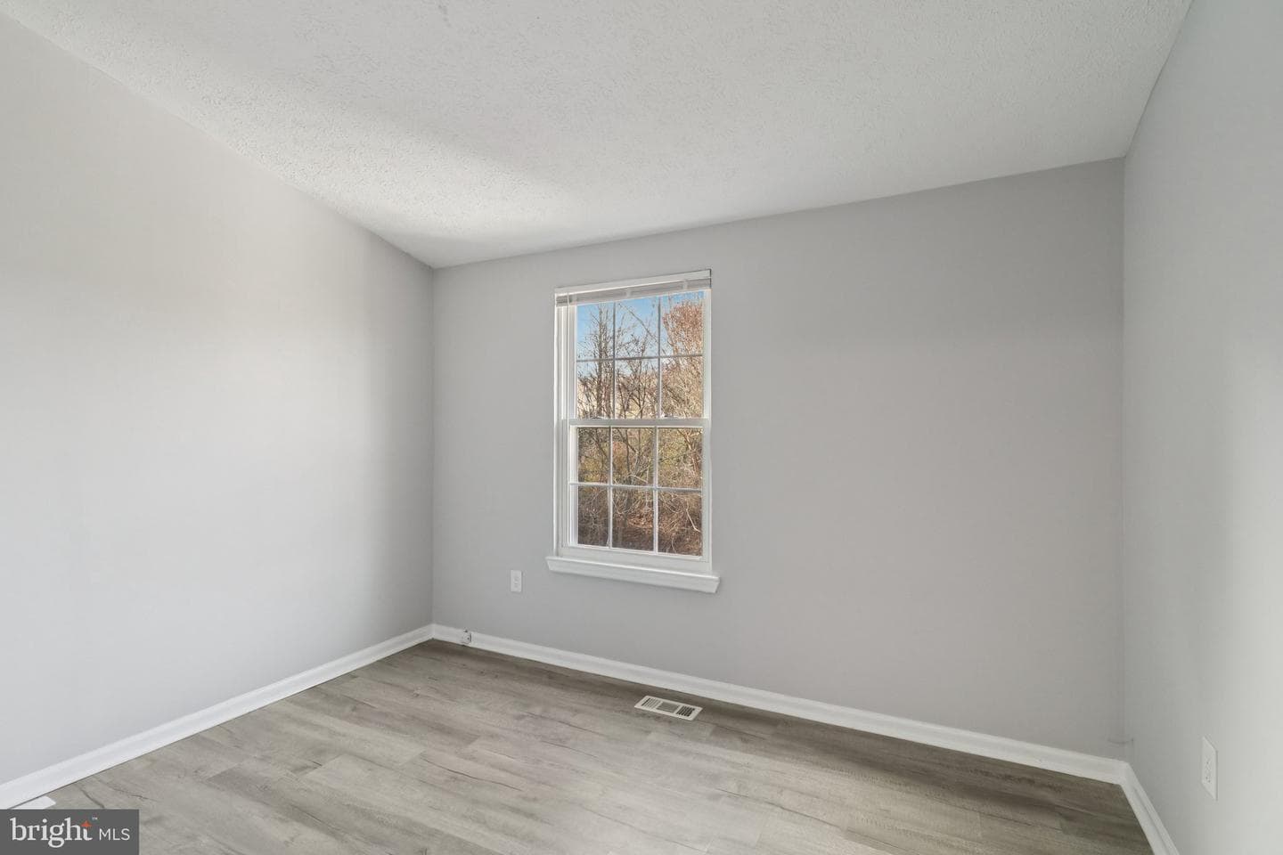 7726 Mandan Road photo 21