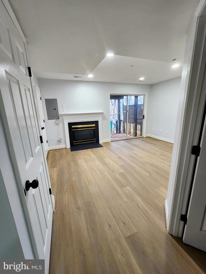 13028 Salford Terrace photo 31