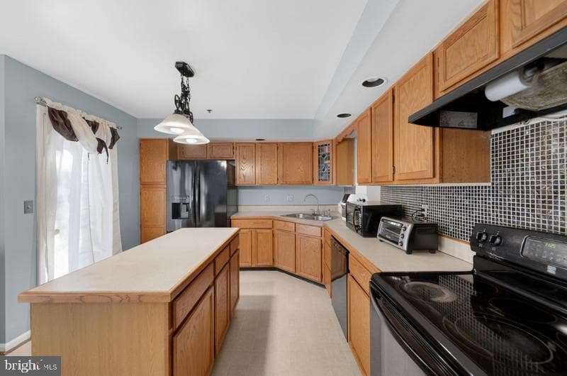 9303 Ispahan Loop photo 9