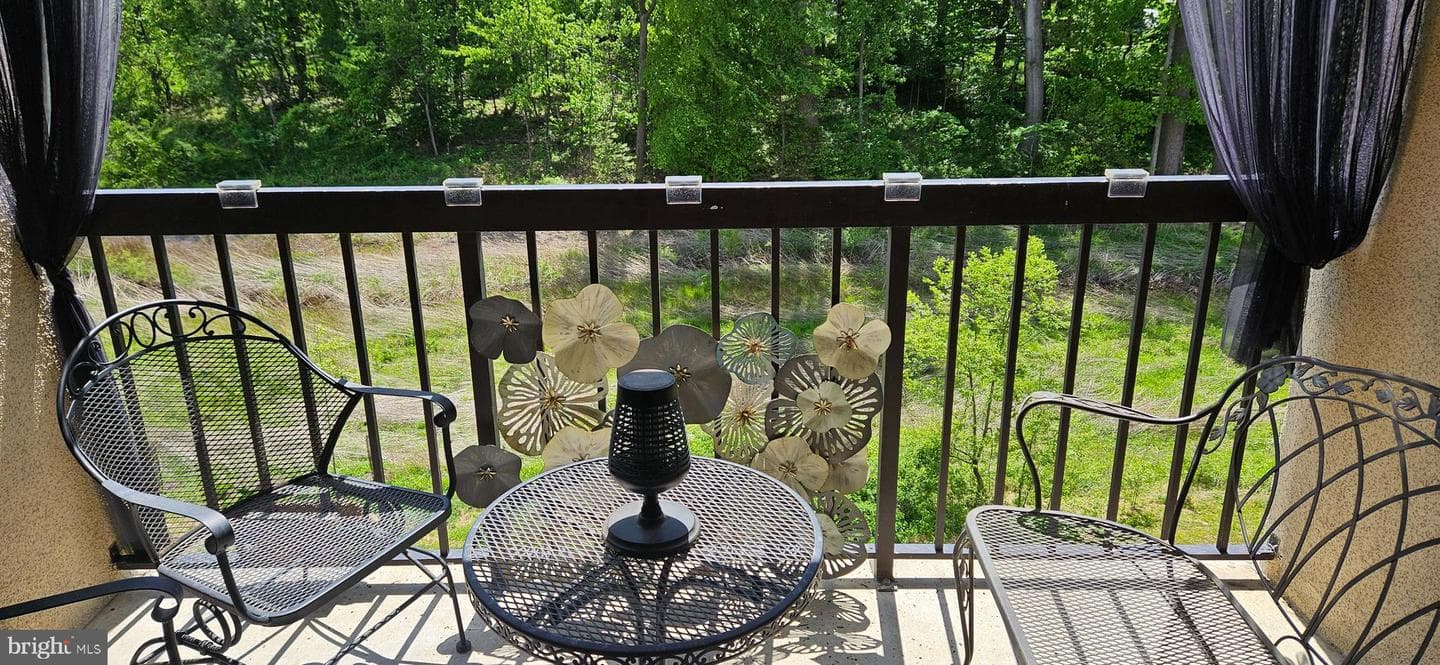 15708 Dorset Road #202 photo 9
