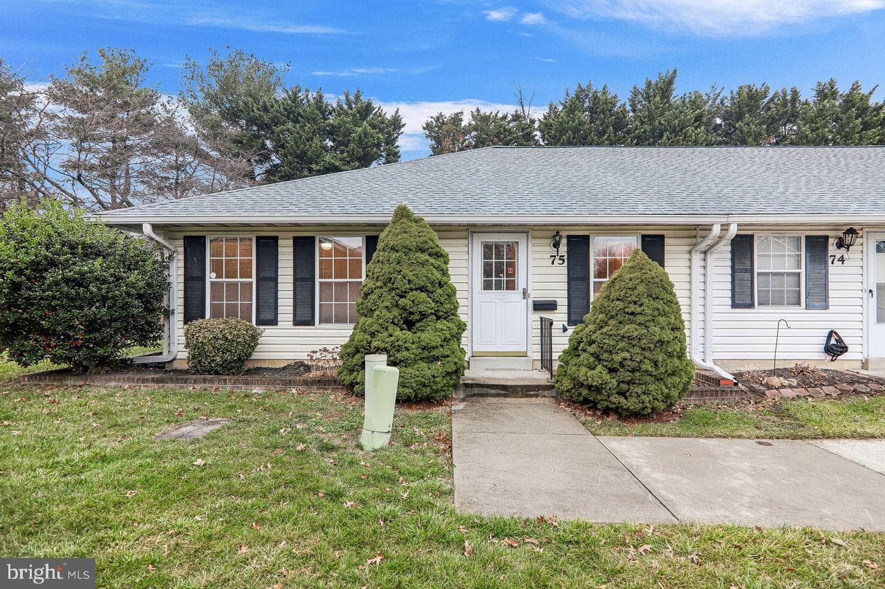 9272 Cherry Lane #75 photo 1