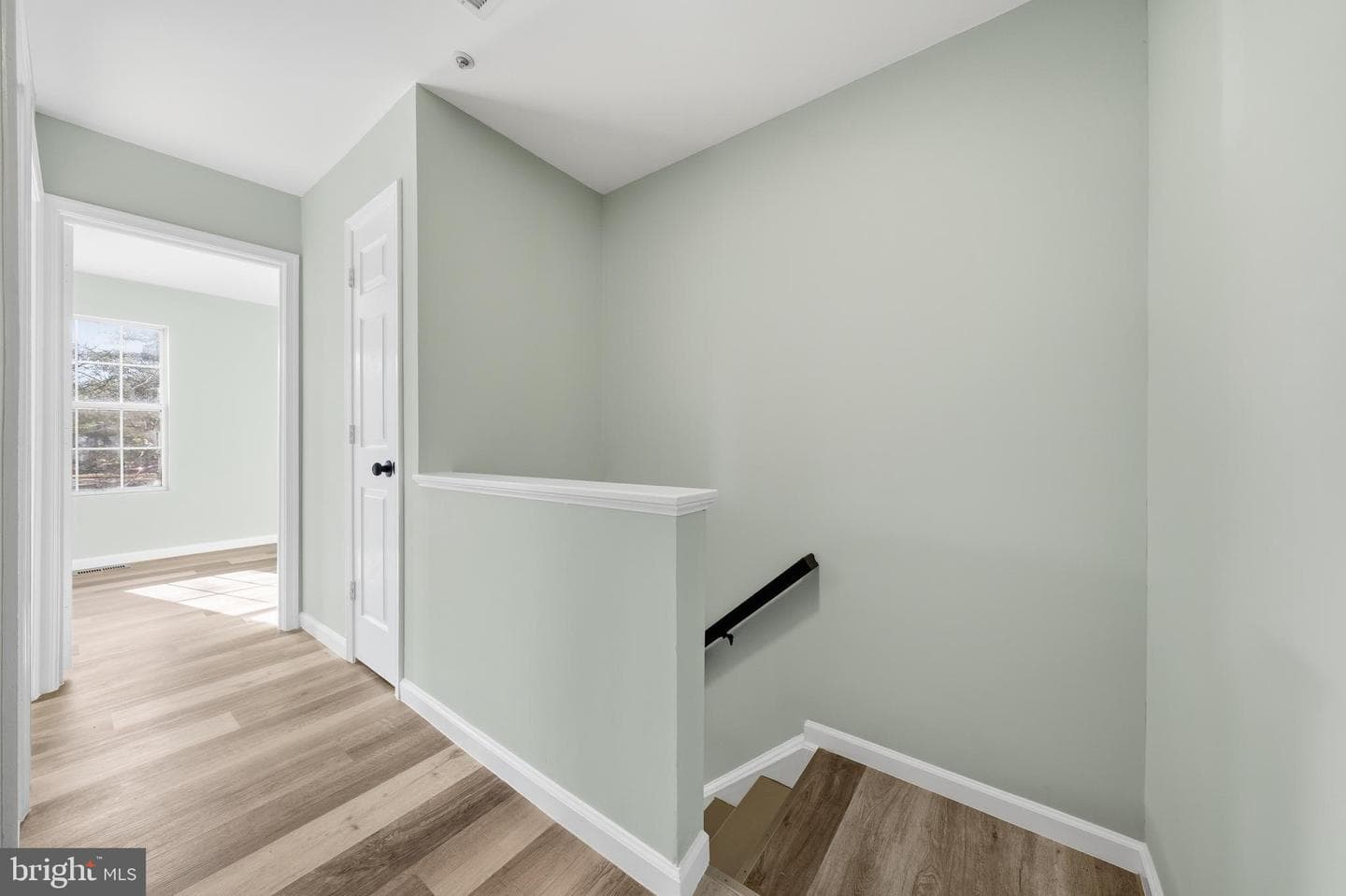933 Westlake Drive photo 20