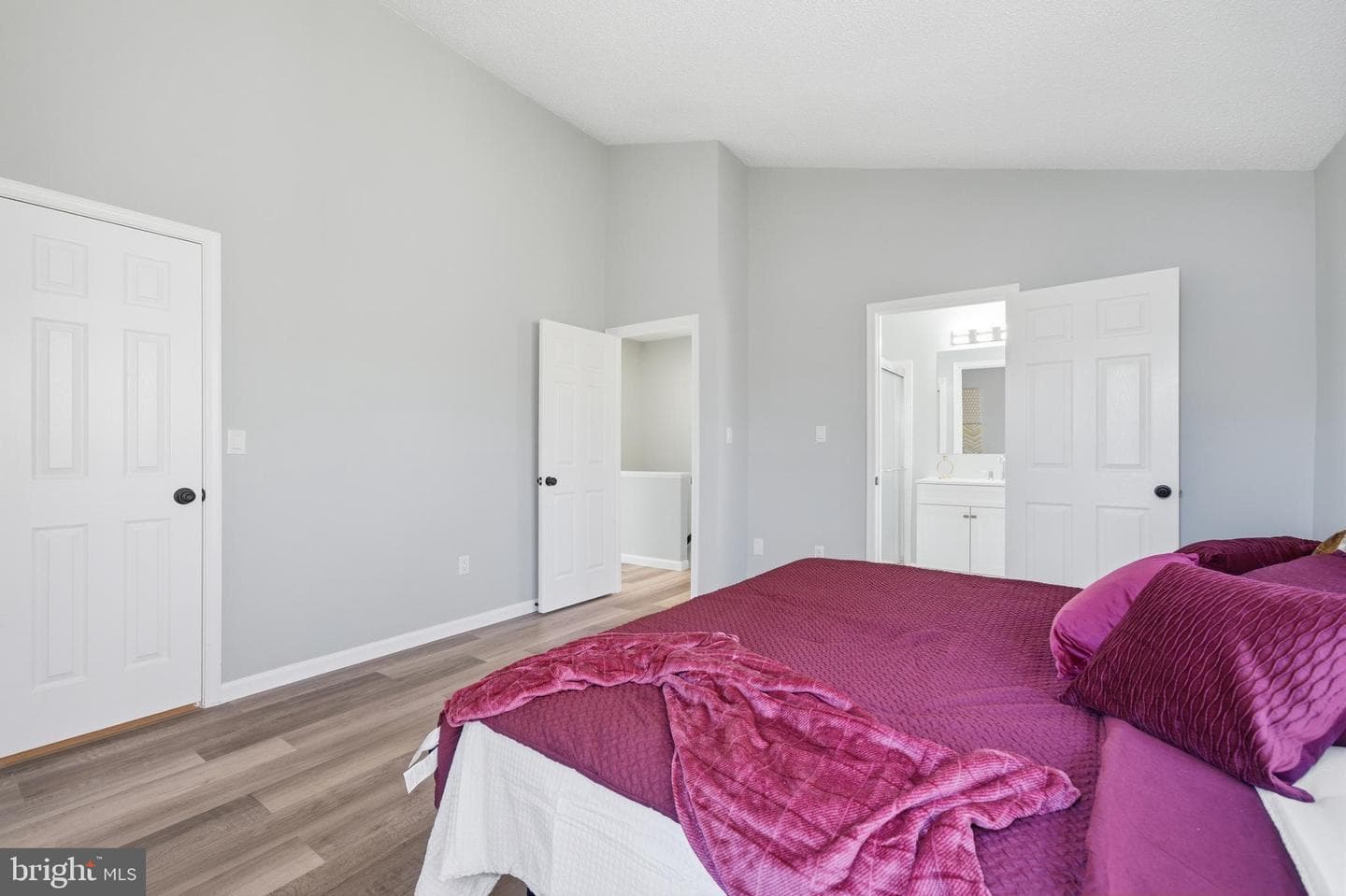 933 Westlake Drive photo 28