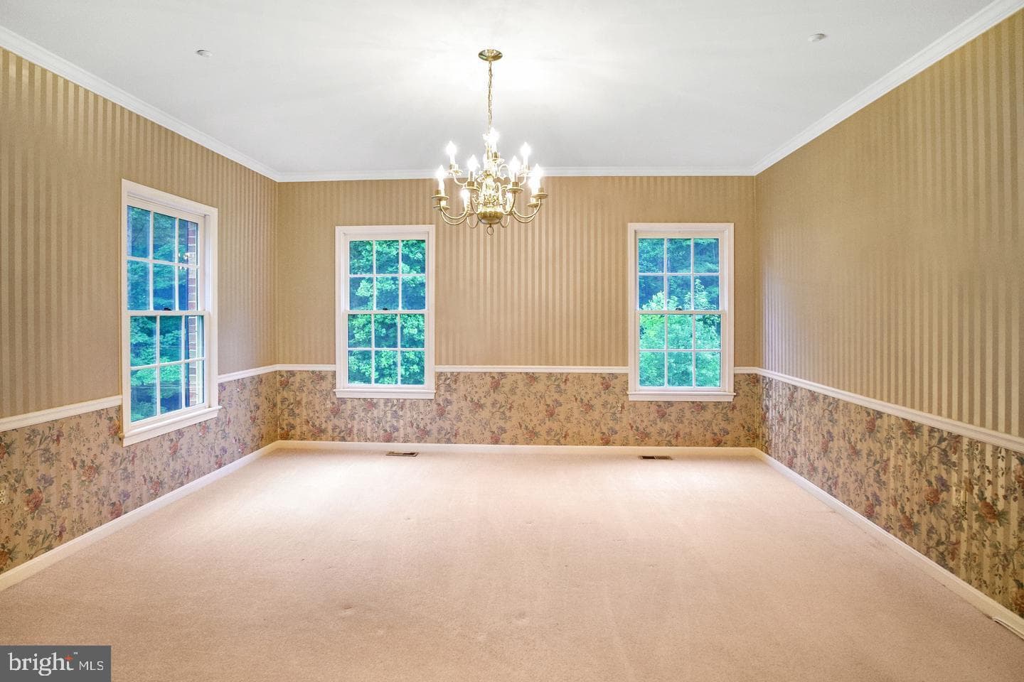 13814 W End Farm Road photo 3