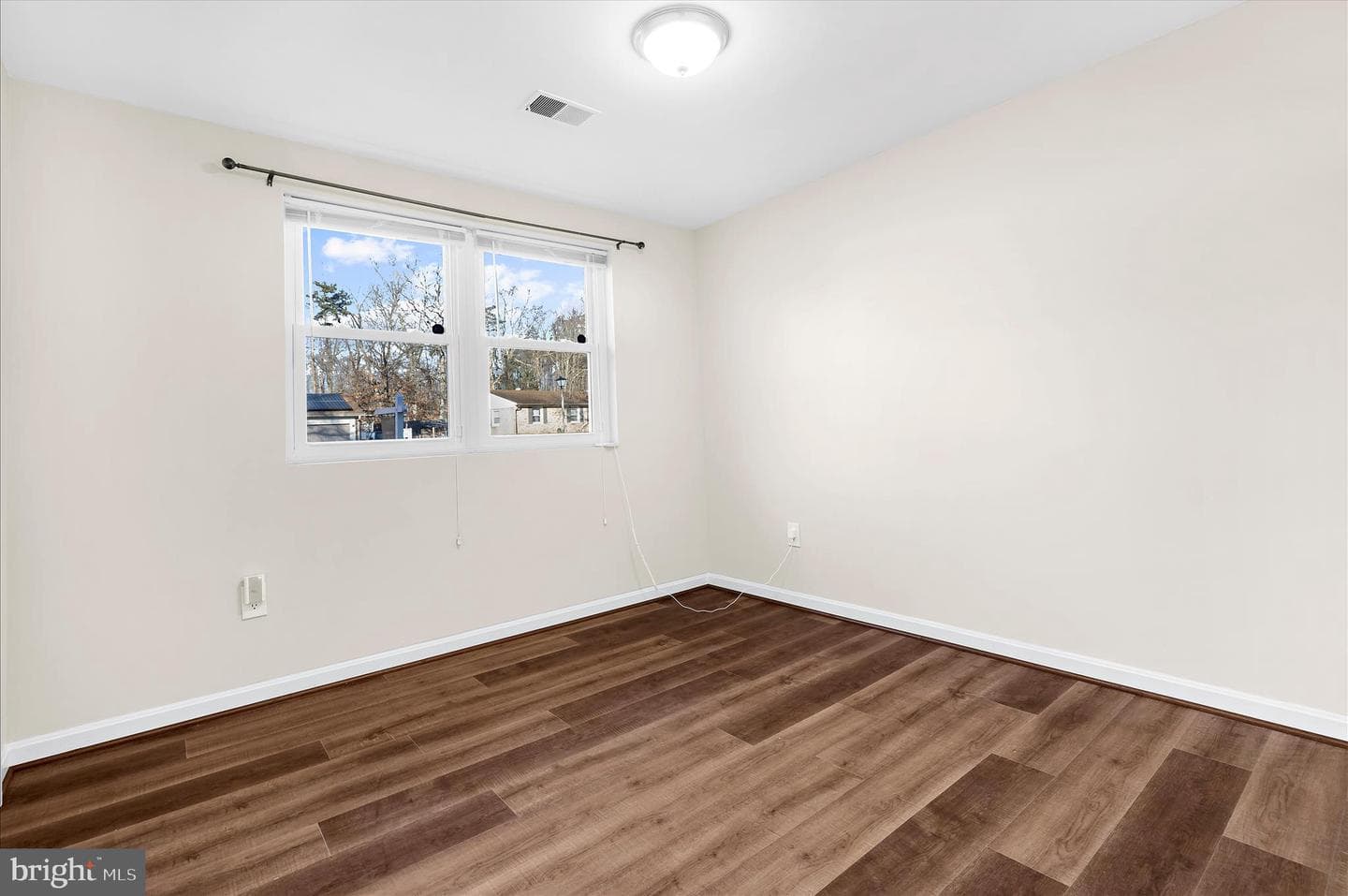 9008 Townsend Lane photo 33