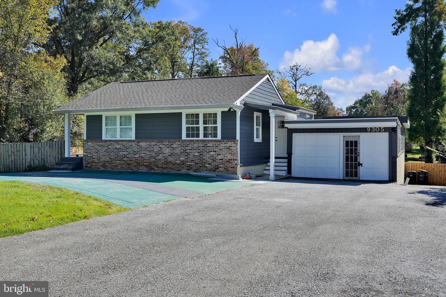 9305 4th Street photo 1