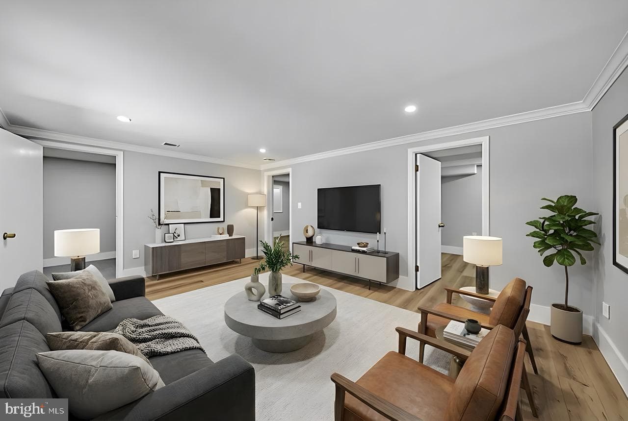 9305 4th Street photo 24