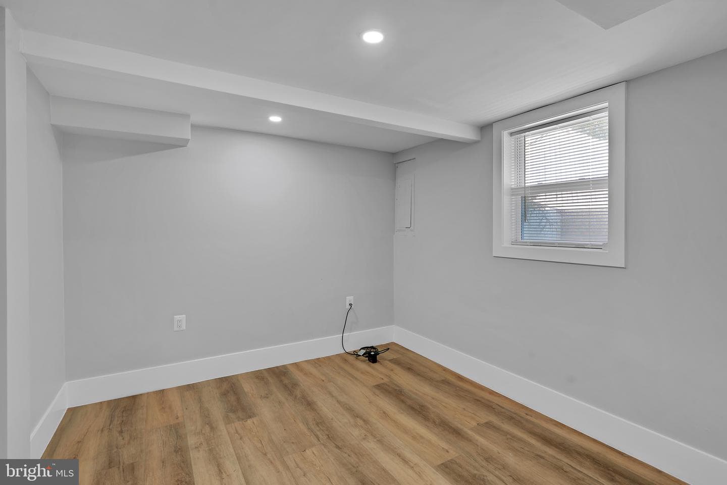 9305 4th Street photo 32