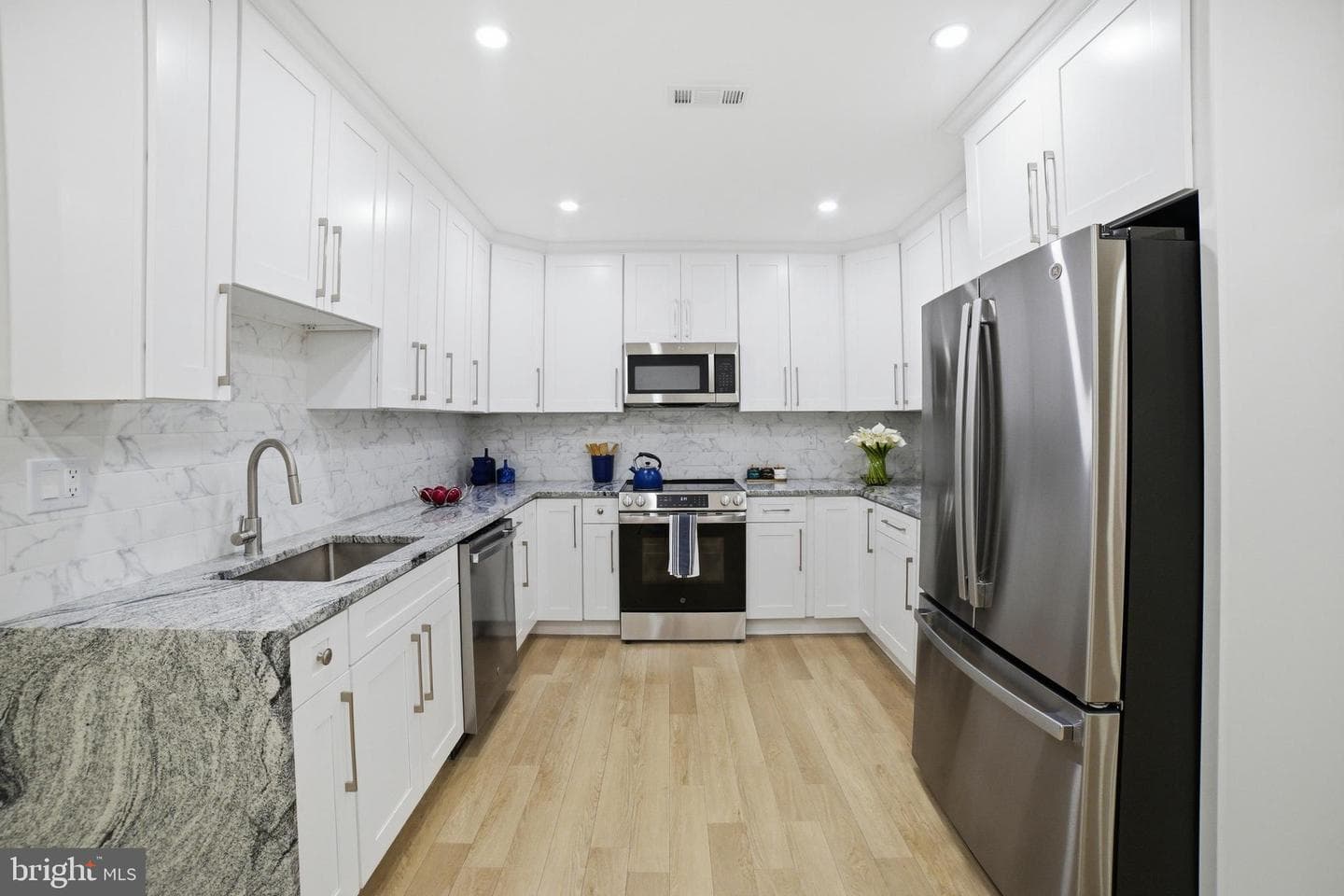 12806 Monroe Avenue photo 10