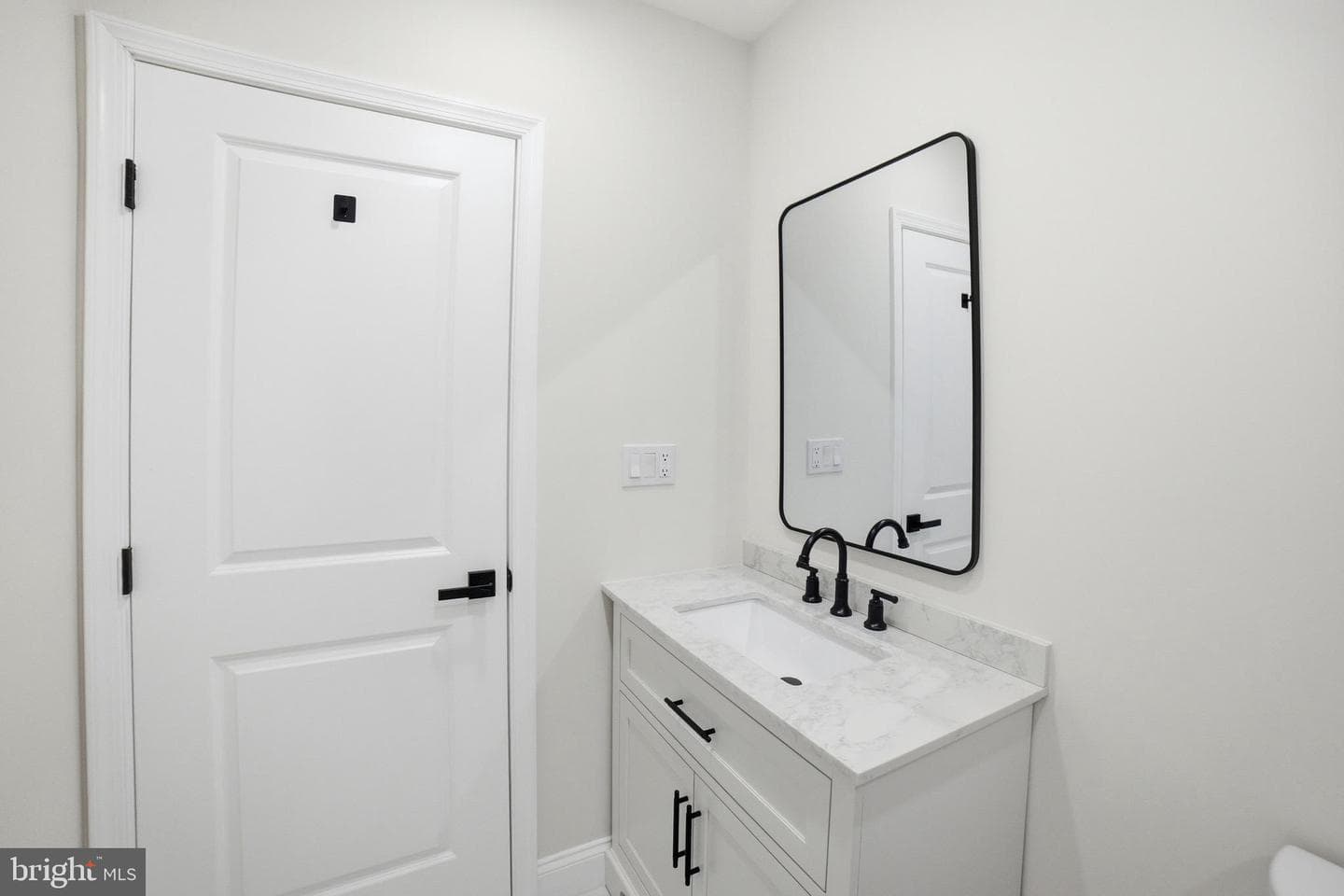 12806 Monroe Avenue photo 21