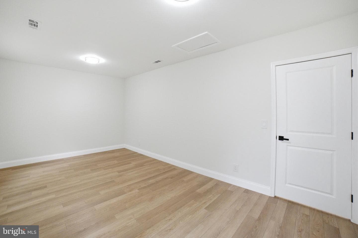 12806 Monroe Avenue photo 23