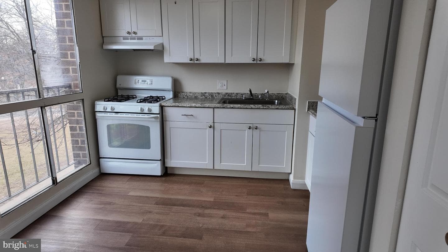 7957 Riggs Road #7 photo 2