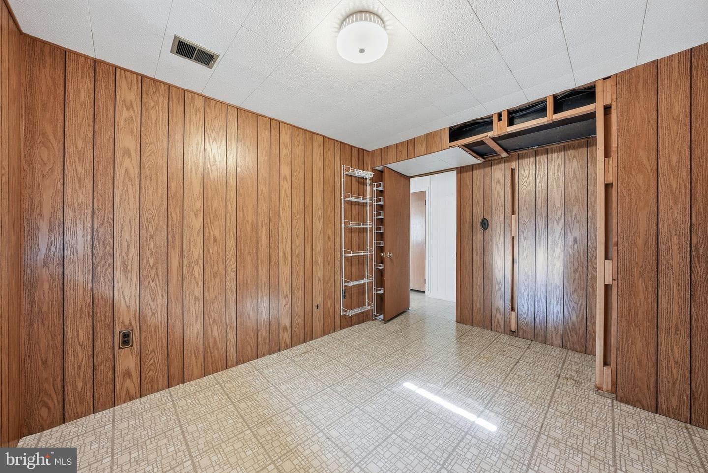 6914 Trowbridge Place photo 31