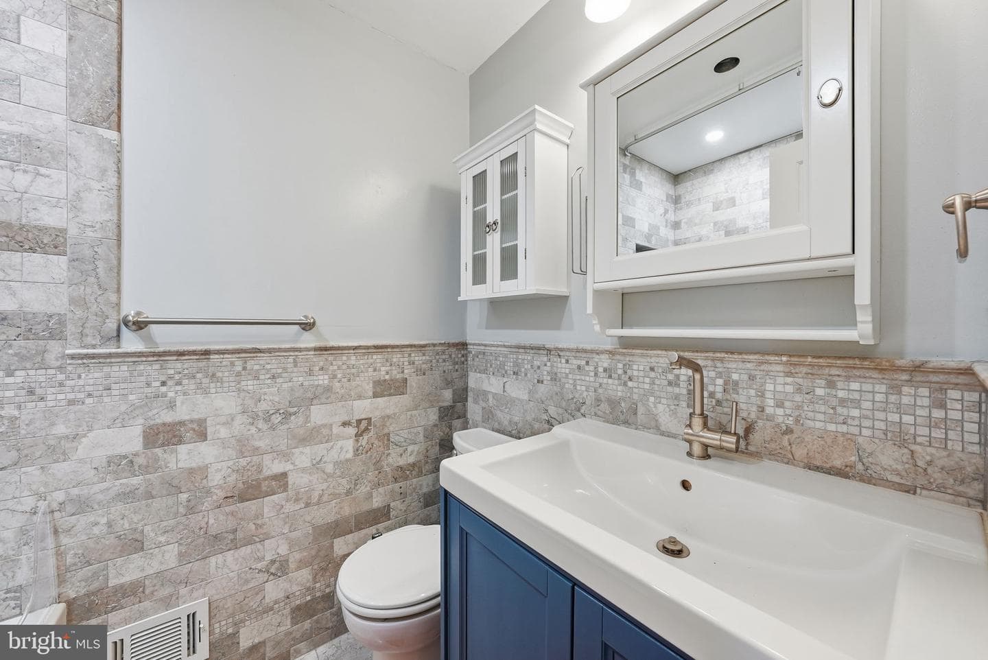 6914 Trowbridge Place photo 34