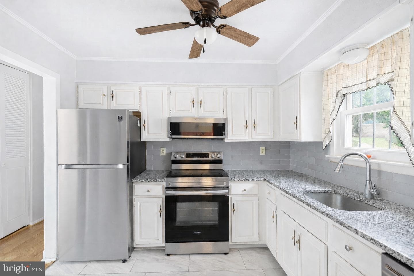 4901 Iverson Place photo 6