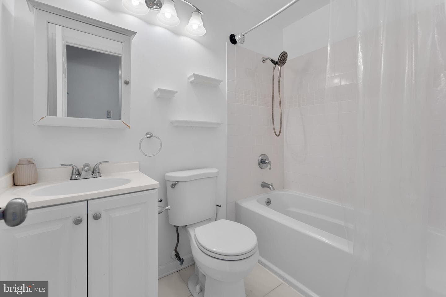 8923 Simeon Court photo 16