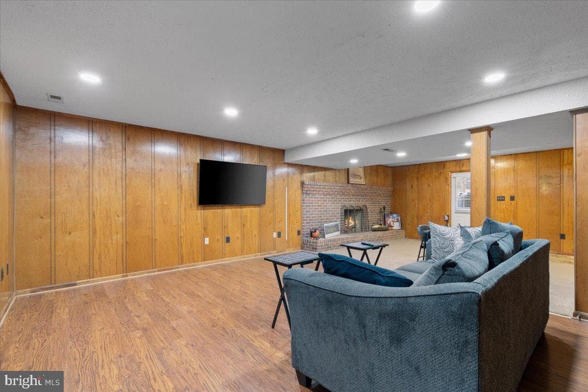 11335 Drumsheugh Lane photo 35