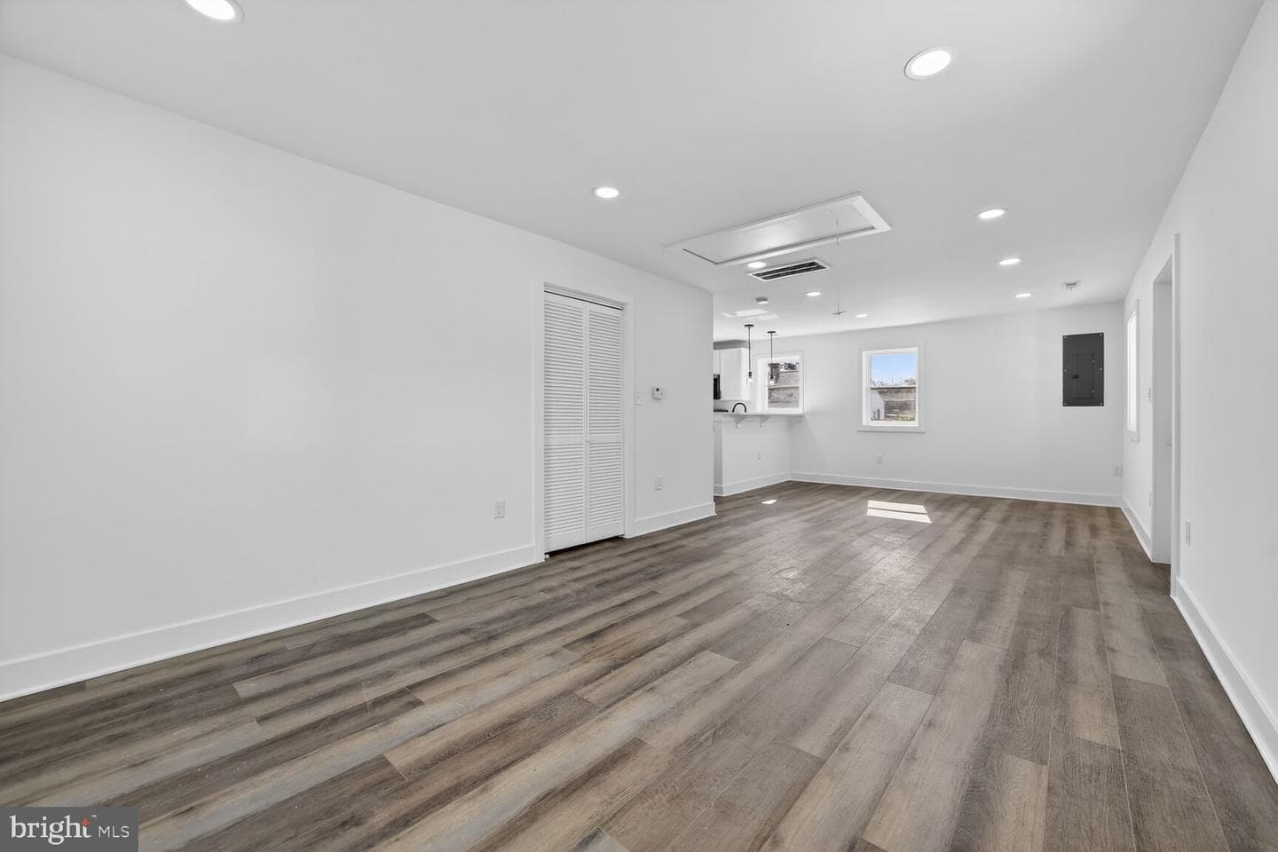 4312 Vine Street photo 10