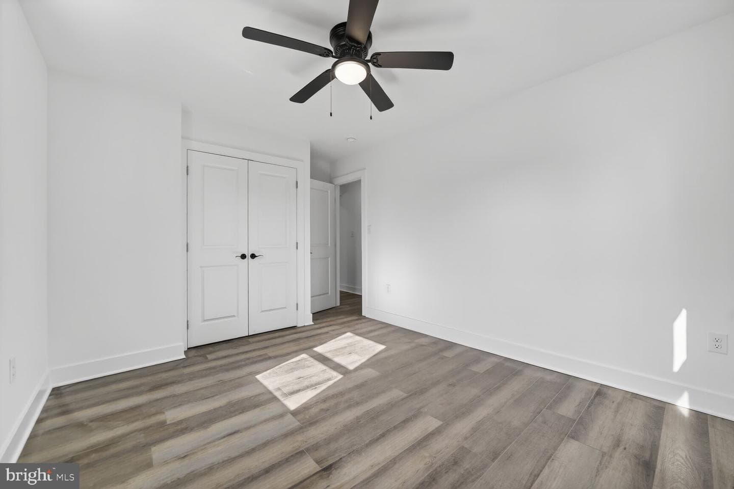 4312 Vine Street photo 17