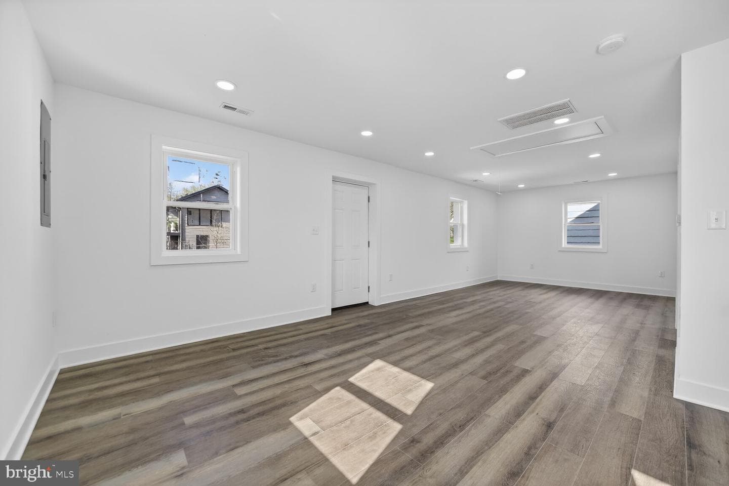 4312 Vine Street photo 23