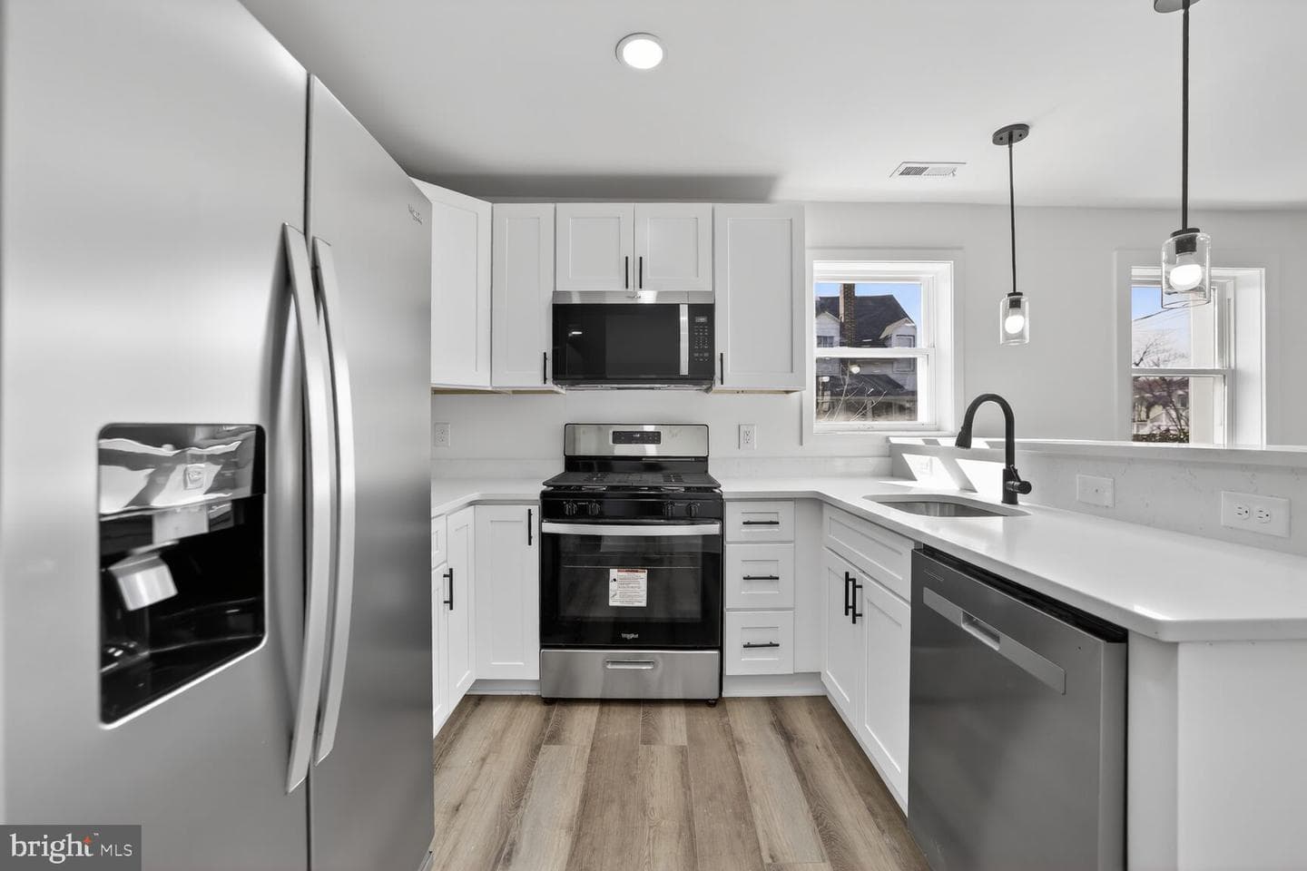 4312 Vine Street photo 5