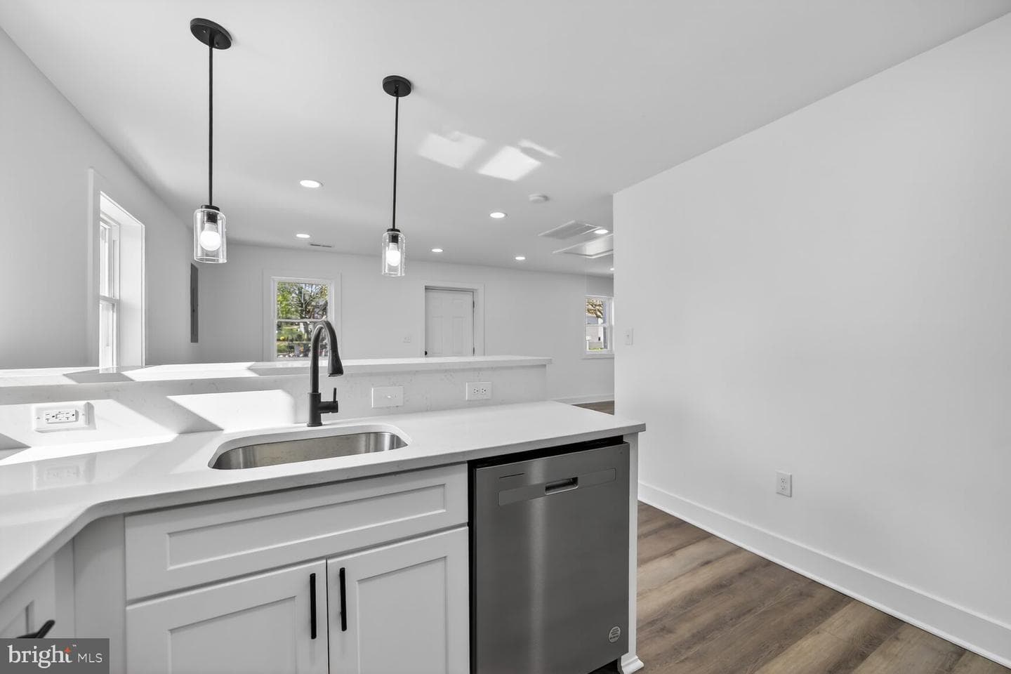 4312 Vine Street photo 7