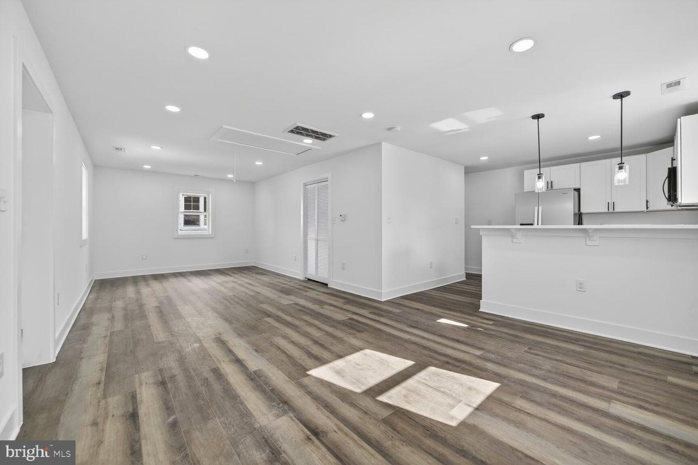 4312 Vine Street photo 9
