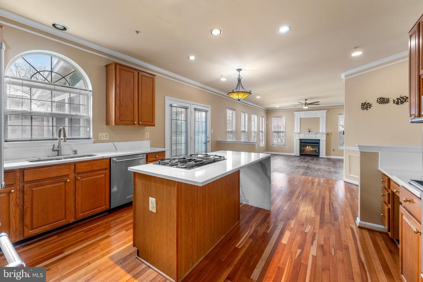 17203 Longleaf Drive photo 3