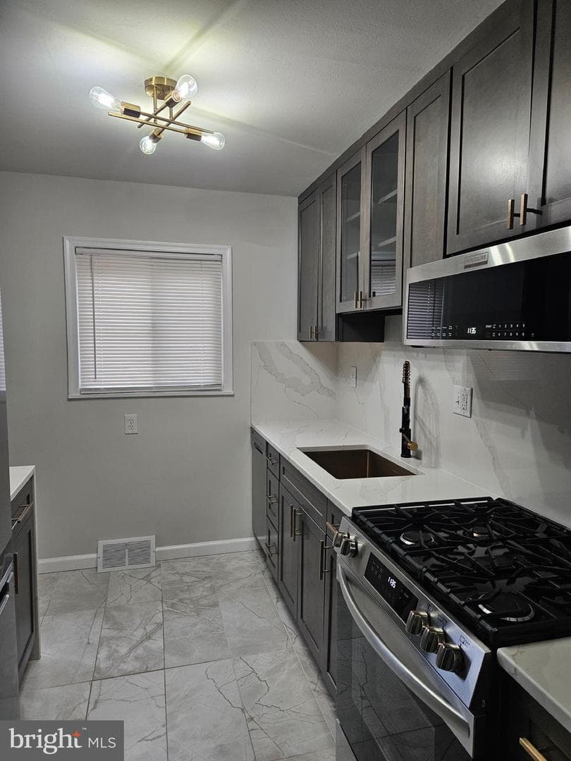 606 Sisalbed Court photo 6