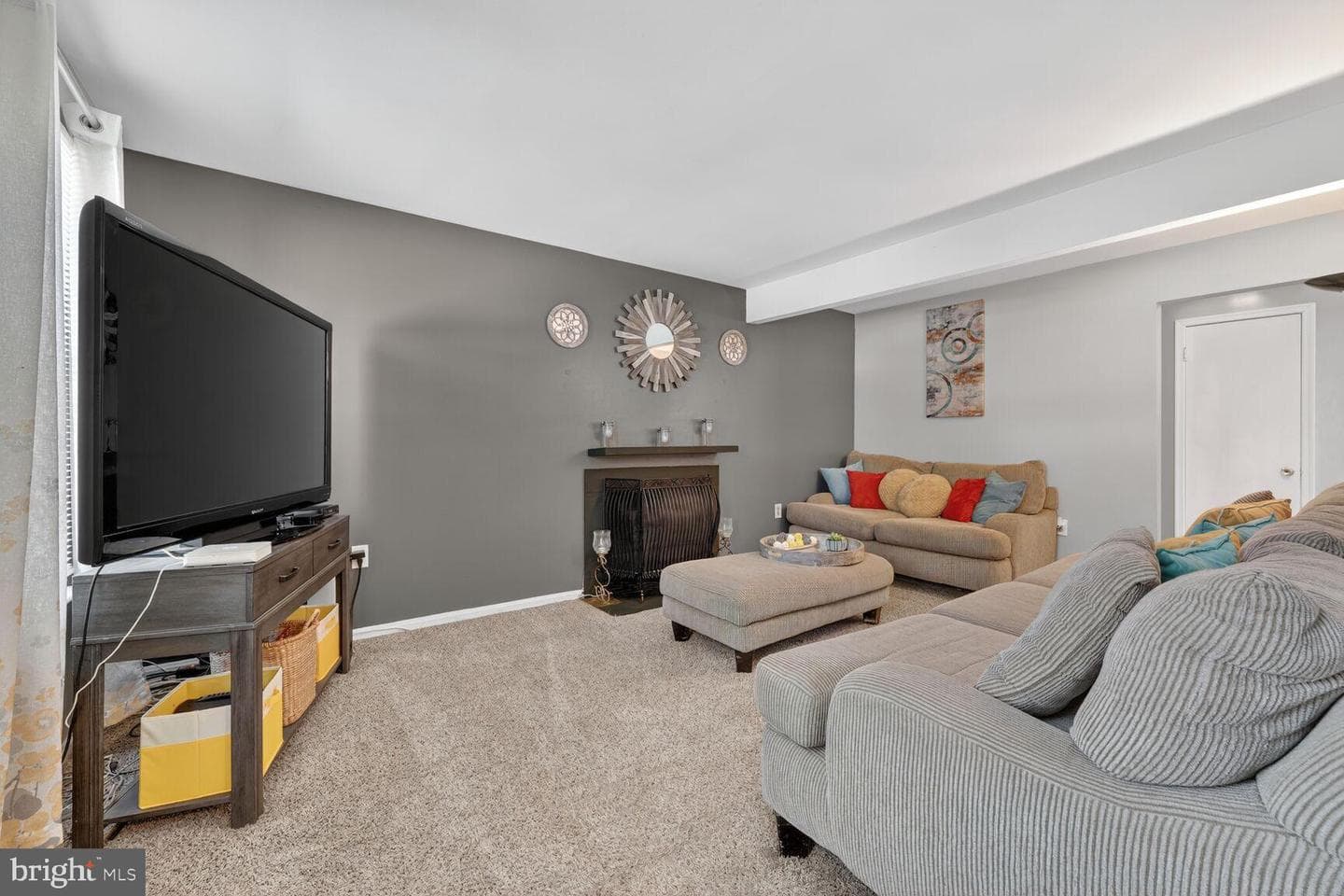 13305 Pendleton Street photo 9