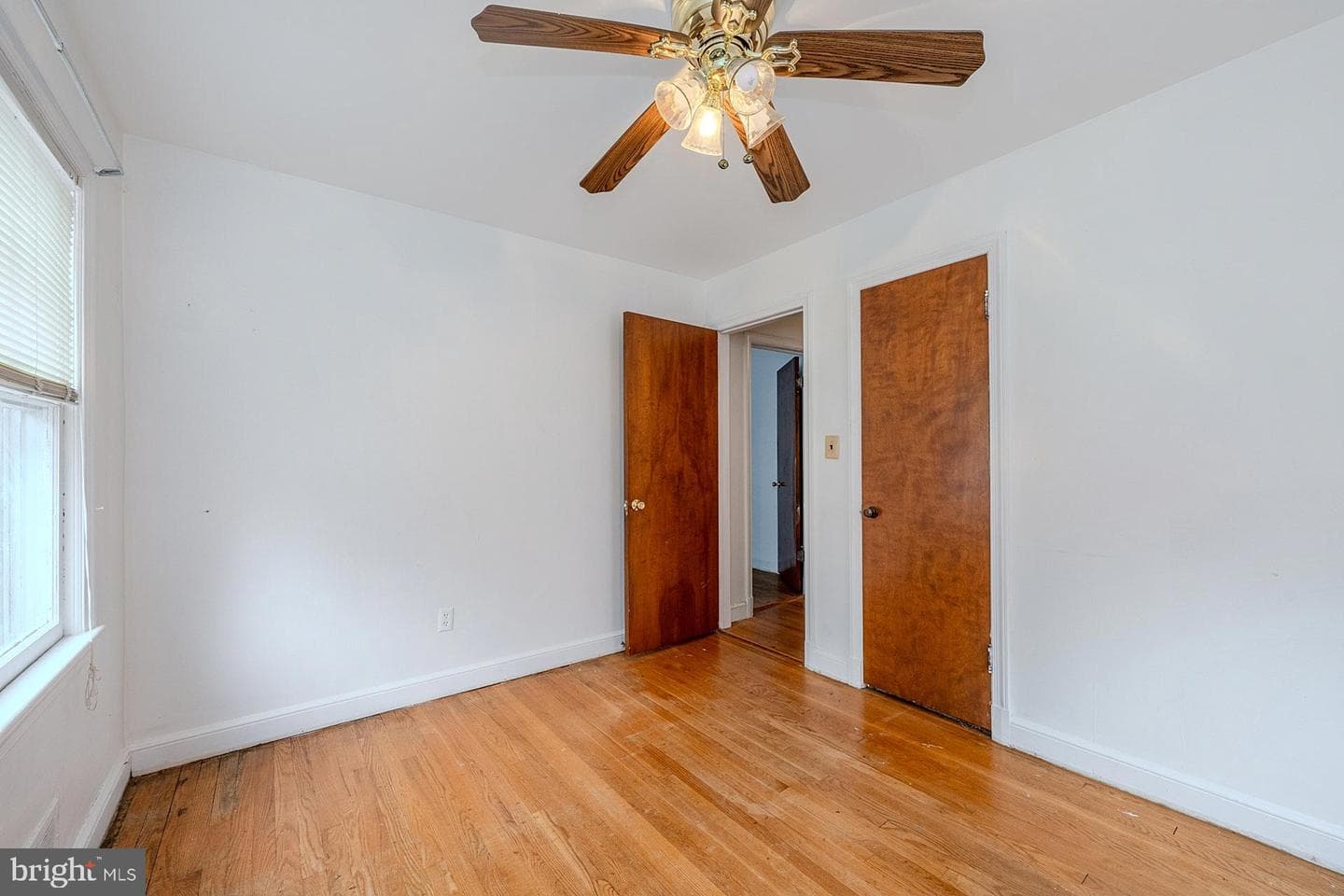 6014 40th Avenue photo 18
