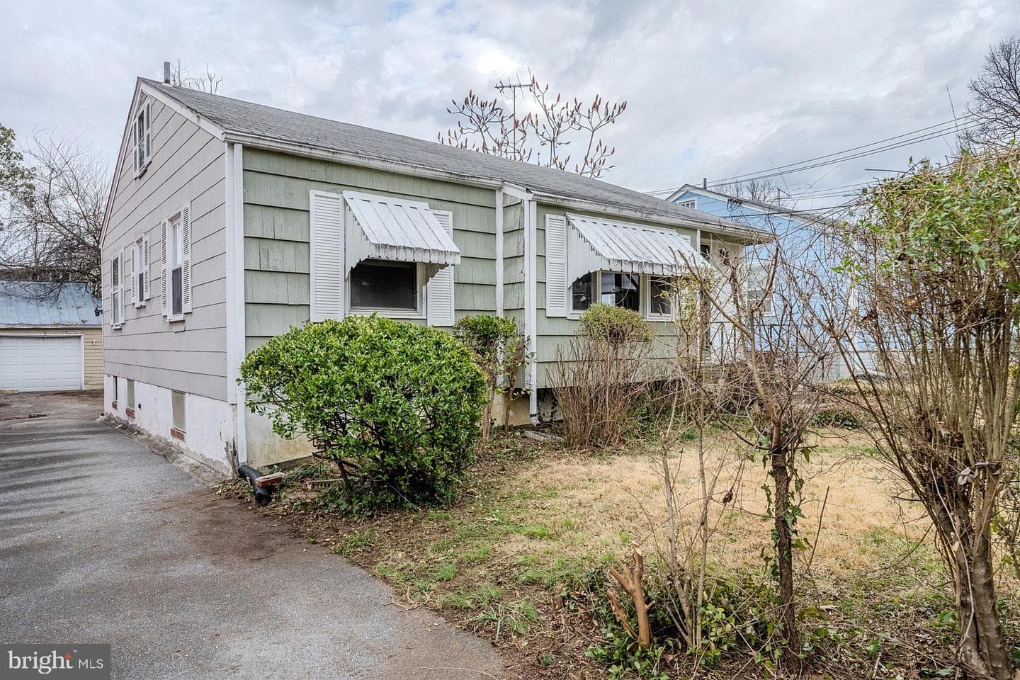 6014 40th Avenue photo 3