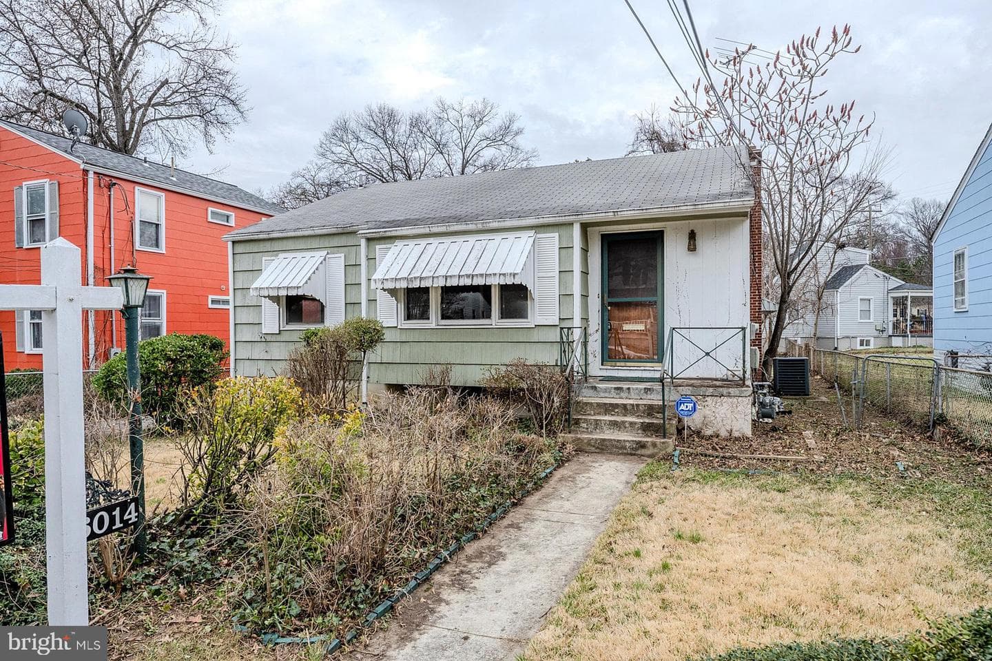 6014 40th Avenue photo 4