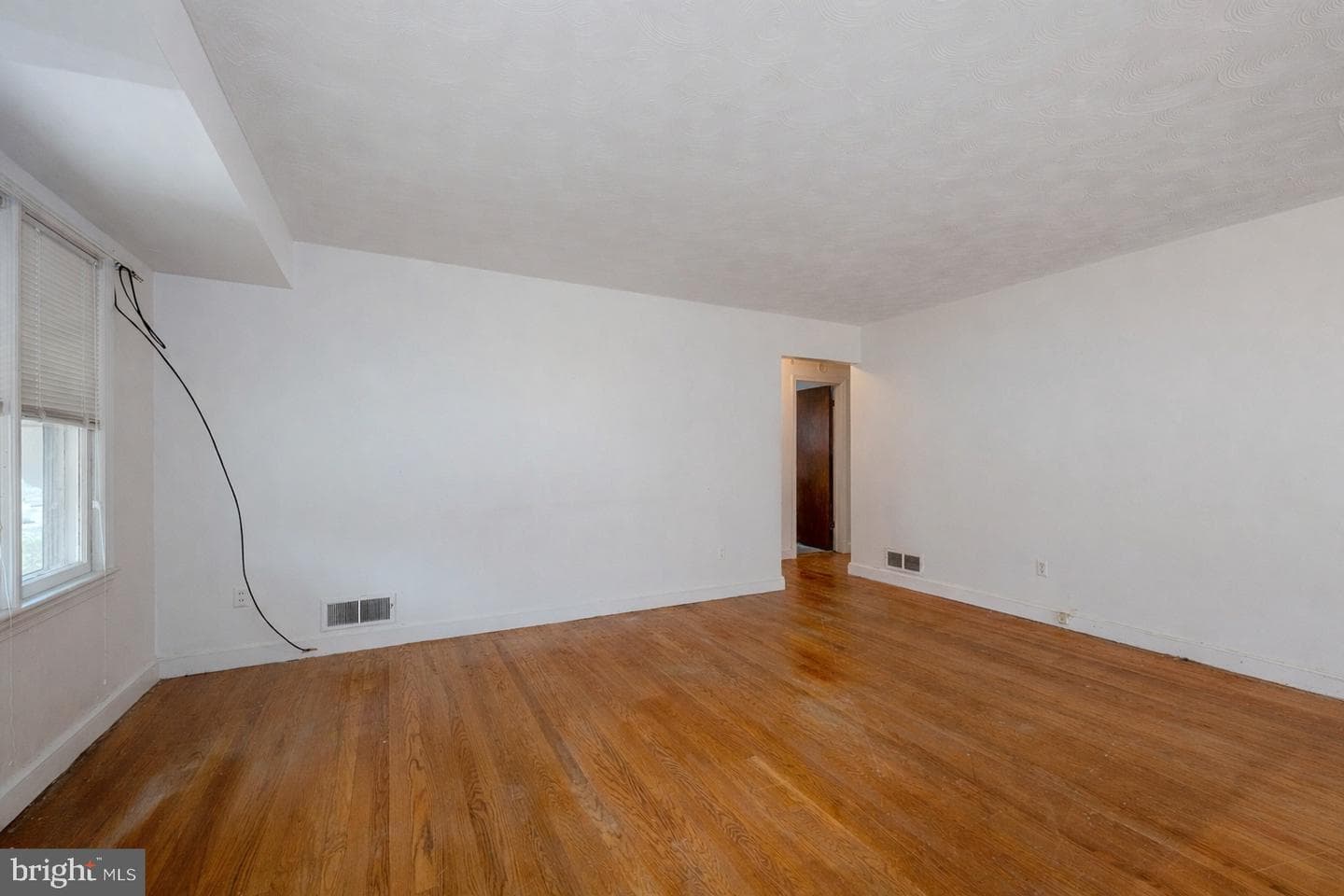 6014 40th Avenue photo 6