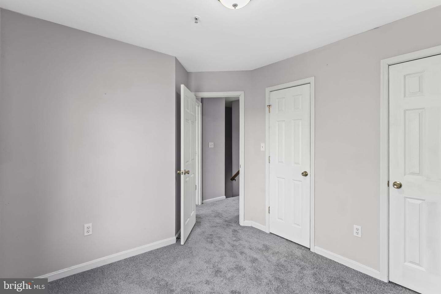 4655 Penzance Place photo 12