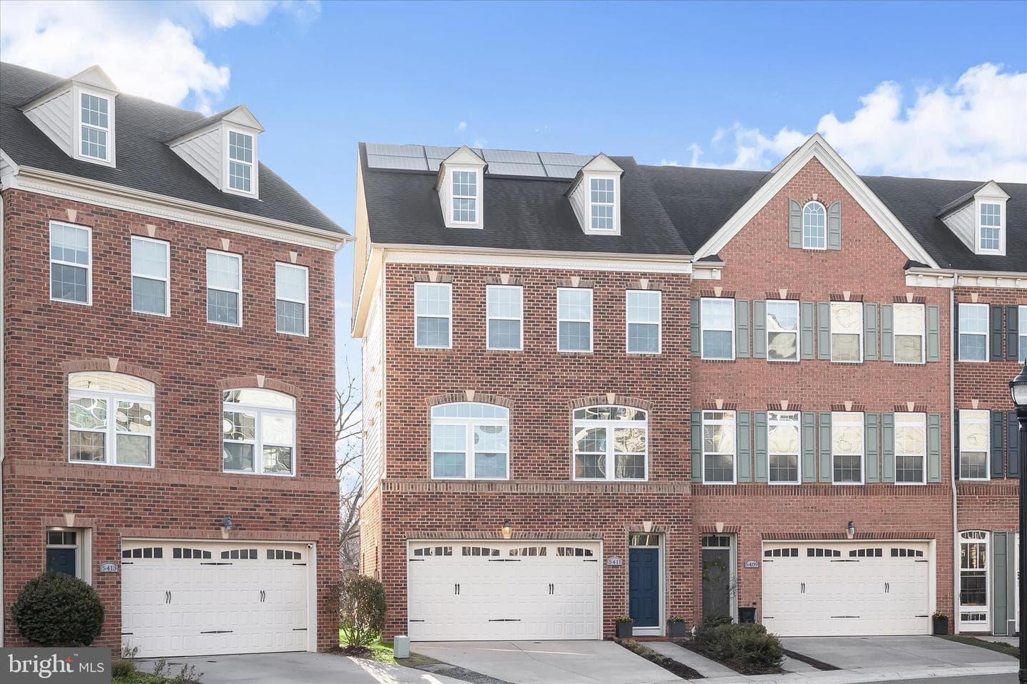 5411 Stream Bank Lane