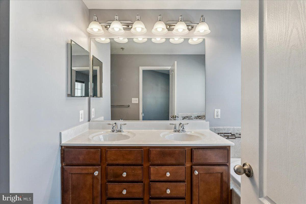 6706 Central Avenue photo 44