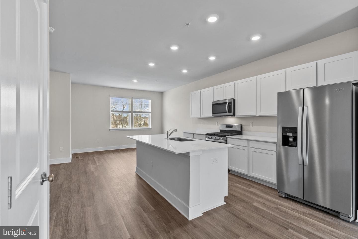 5227 Manor Park Drive photo 10