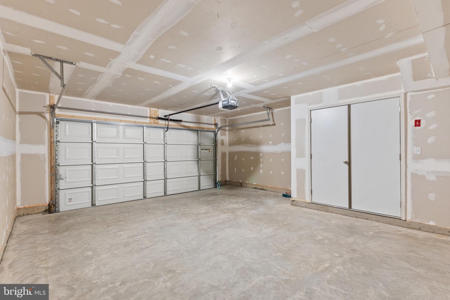 5227 Manor Park Drive photo 7