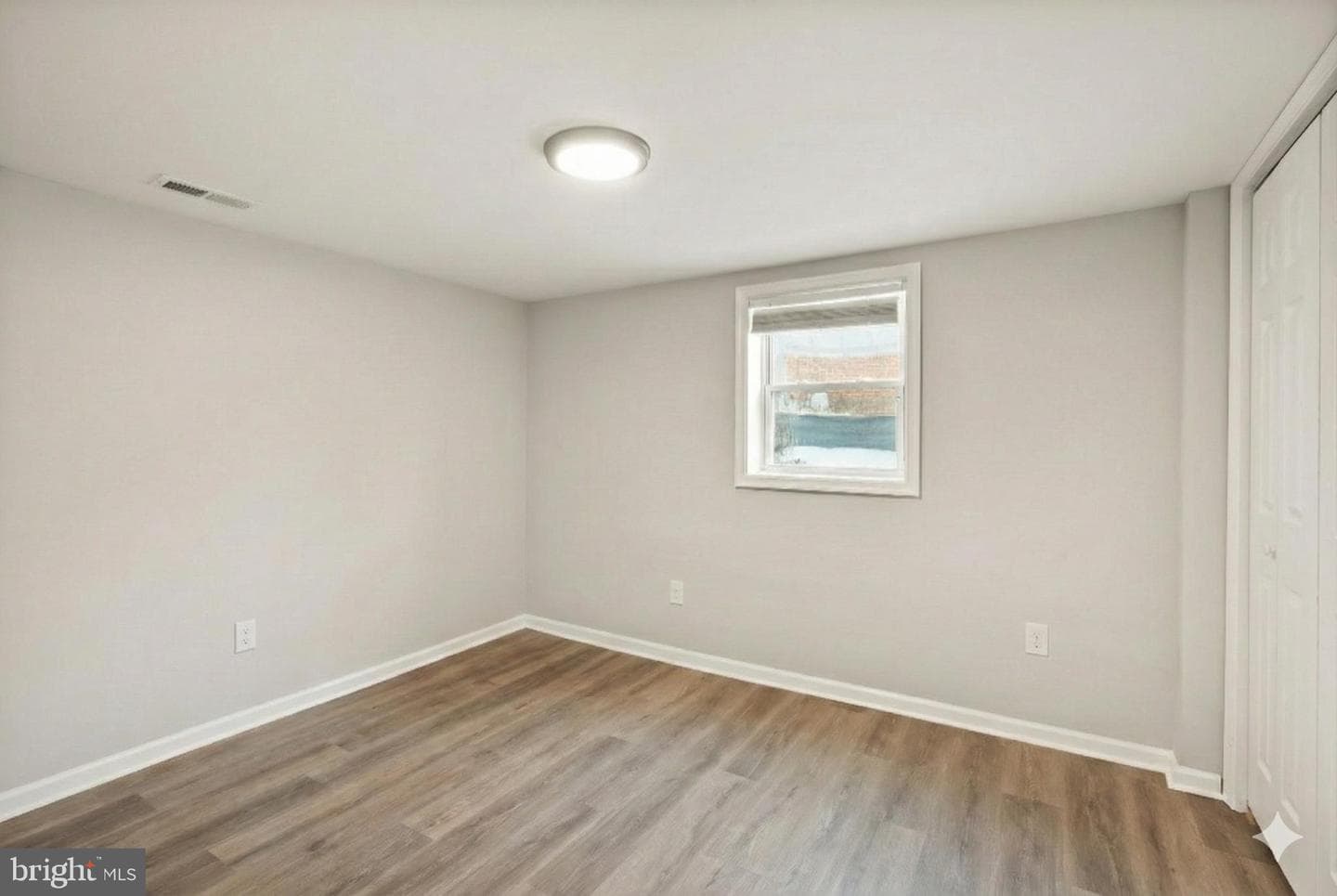 4901 Abbott Drive photo 30