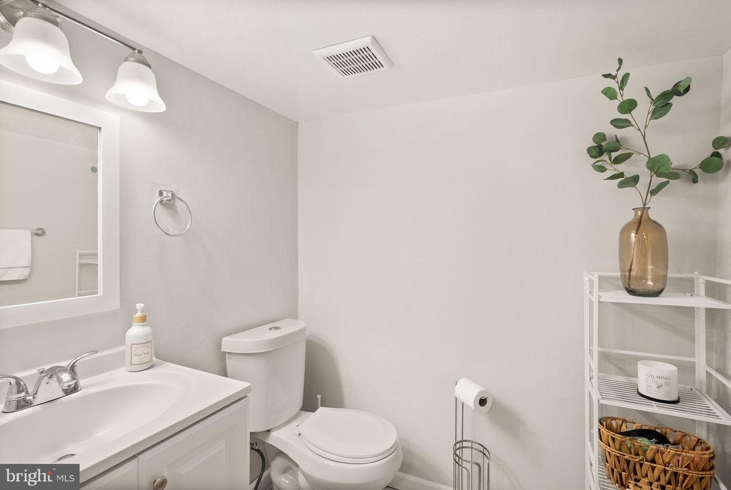 4901 Abbott Drive photo 33