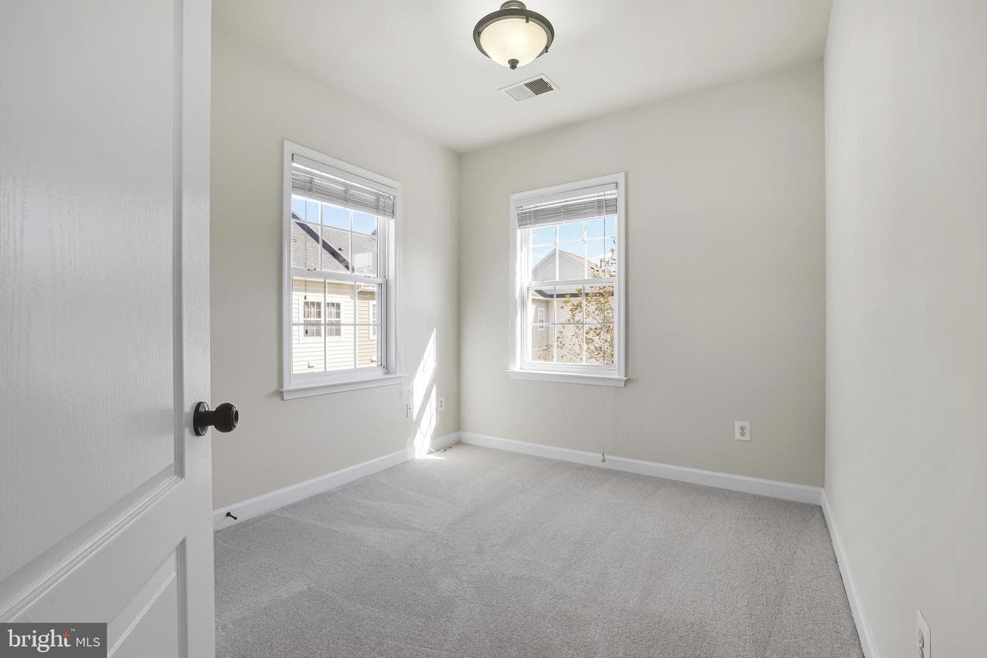 4258 Talmadge Circle photo 30