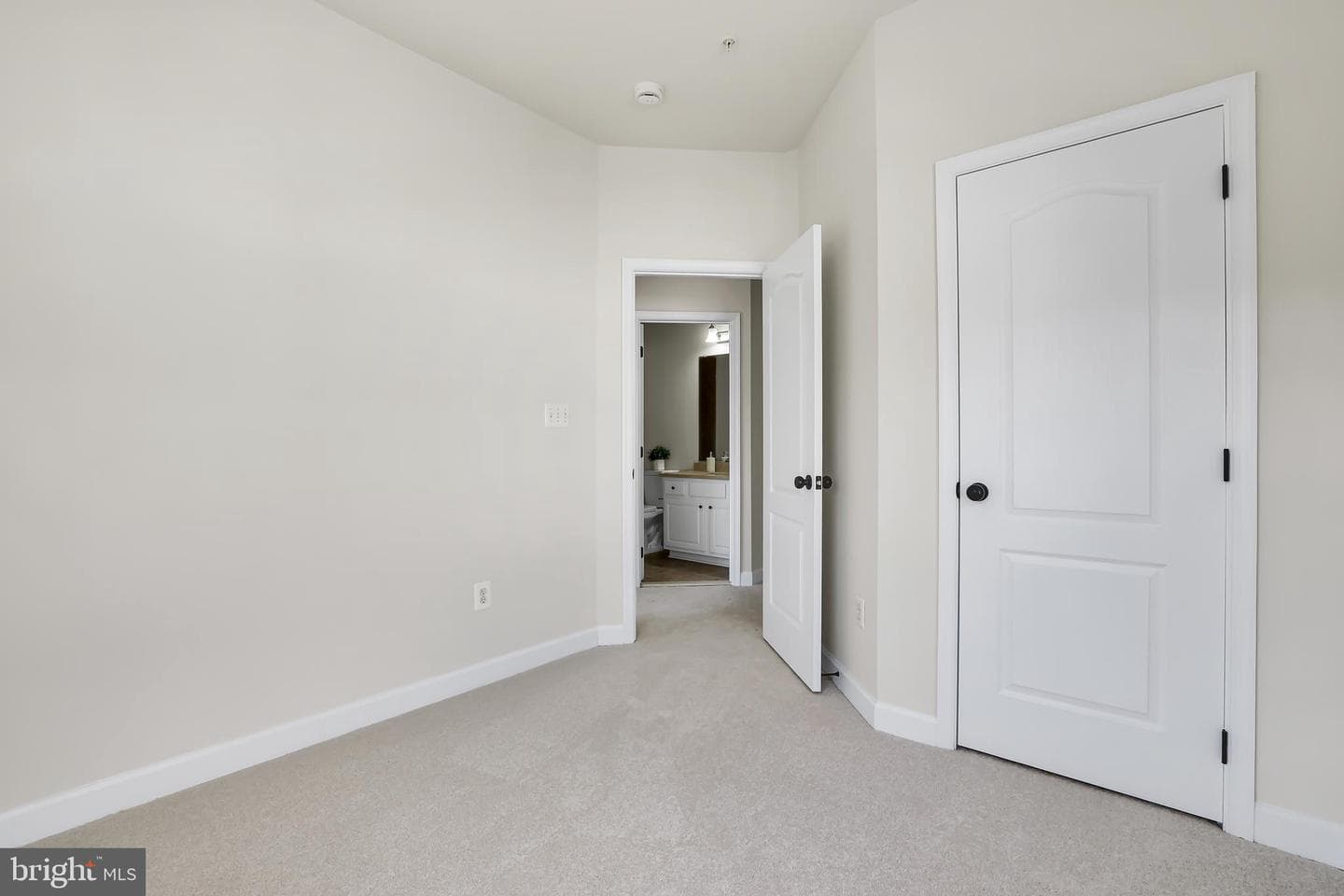 4258 Talmadge Circle photo 31