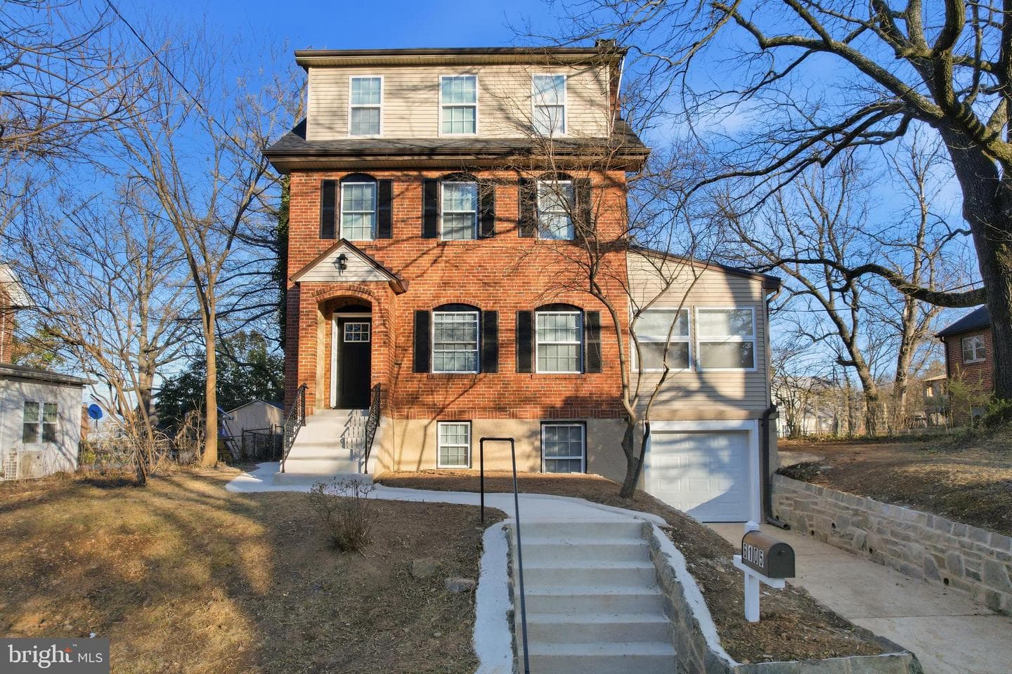 6105 43rd Avenue photo 2